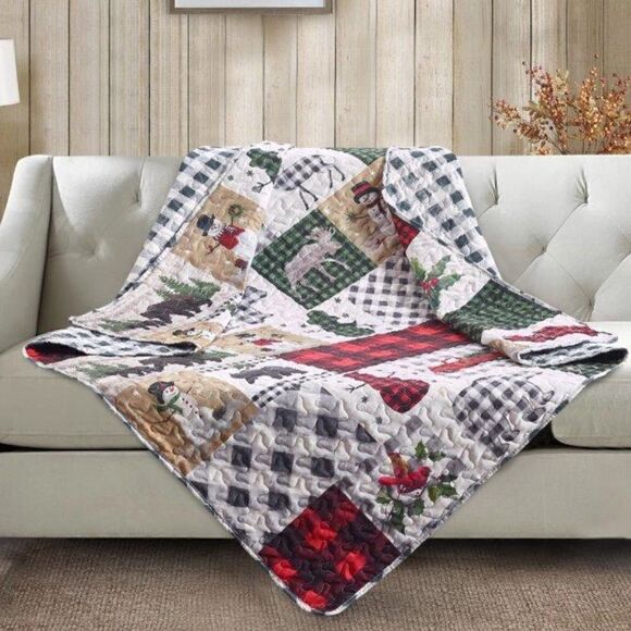 Winter Lodge Christmas Patchwork Printed Quilted Throw Blanket Red Truck - Picture 2 of 6
